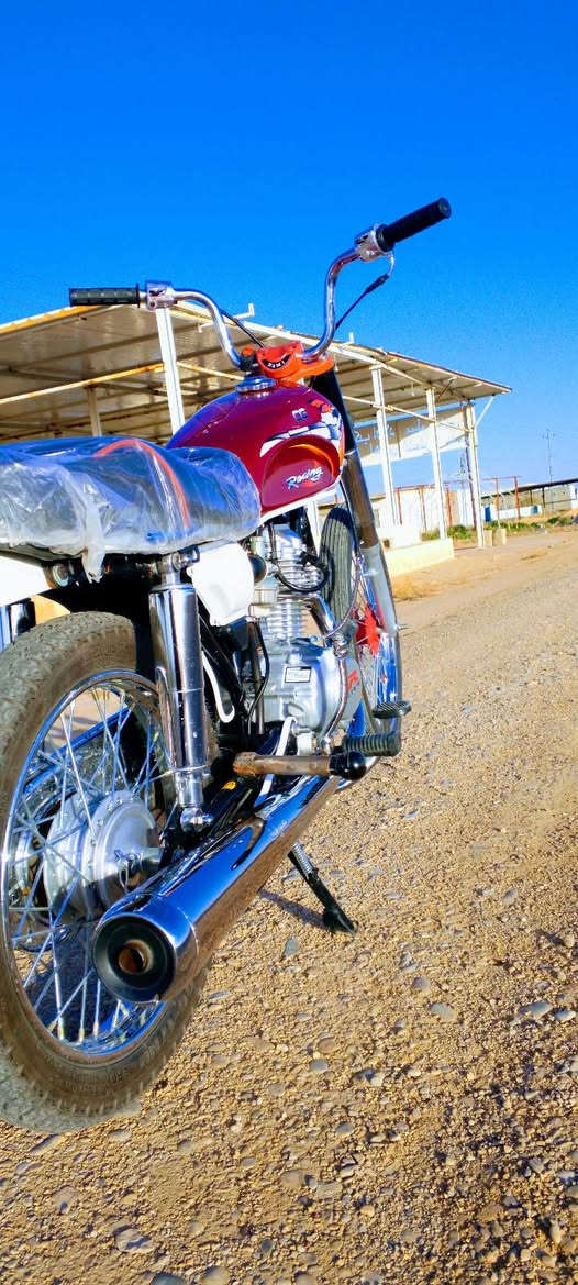 سلام عليكم دراجه البيع رابيدو 26 تعميره 
صارلة  3  سابيع معمره  
شاصي نامه 26 وراق ستنصاخ   
دراجه مكفوله برقي واحد ما بيها تجاري شراي 
يجي خاص مكان الديونيه البدير رقم ***********
