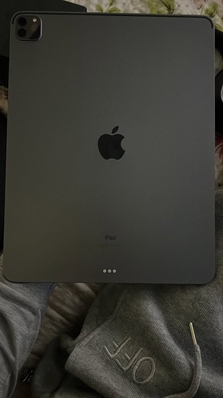 ايباد 11 برو للبيع
ذاكرة 1 تيرا

حجم 12.9 انش

بطارية بلثمانينات

120 فريم

نضيف الجهاز 

السعر 725


**إذا كنت صاحب هذا الإعلان وتريد حذفه لأي سبب، رجاءا أرسل رسالة إلى الدعم الفني**