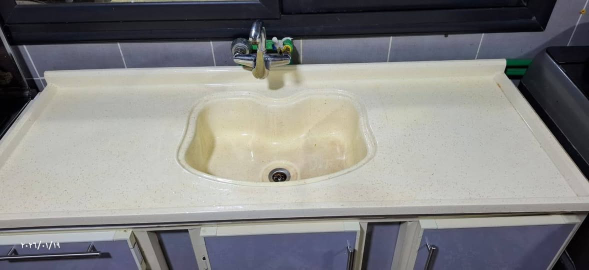 كاونتر مستعمل نظيف لبيع
رقم الهاتف  ***********
