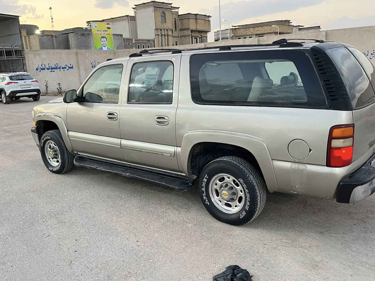 سلام عليكم شوفر ليت الفينيه مديل 2001 مكفوله من الضربه ولكص ولعيب الشرعي رقم بصره تحويل ثاني يوم مكينه 6100 كير 1000 جدد تخم تاير حداديه جديده تبريد ثلج السياره جاهزه من كلشي السعر 82 رقم الهاتف *********** العنوان البصره
