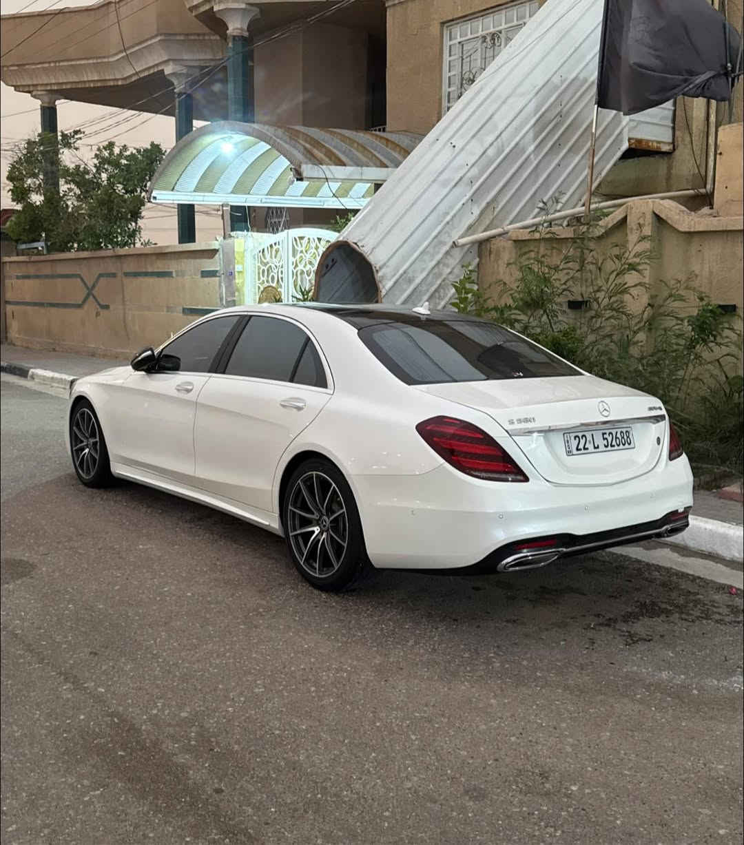 السلام عليكم
للبيع Mercedes S550 باب طويل

موديل 2017

مكينه 8 سلندر

بانوراما  

٥ بردات

حساسات 360 

رادار امامي

رادار خلفي

كشن تدفئه و تبريد

كشن يفتر ويه لستيرن

كشن مساج

داخل دزاينو 

دركه s63

عطر بجكمجة 

بصمه ابواب 

ابواب شفط

بصمه تشغيل 

جكات تنزل وتصعد

داخل لدات ٧ الوان

ويل 20 

جنطه كهرباء

ماشيه 100الف

وارد امريكي حادثها بنيد مبدل نفس الون وبيه باب خلفي كلير فقط 

كت كامل مال 2020

مكينه وكير مكفولات بوضع الشركه (صفر مسج)

السعر 41

للاستفسار: ***********
