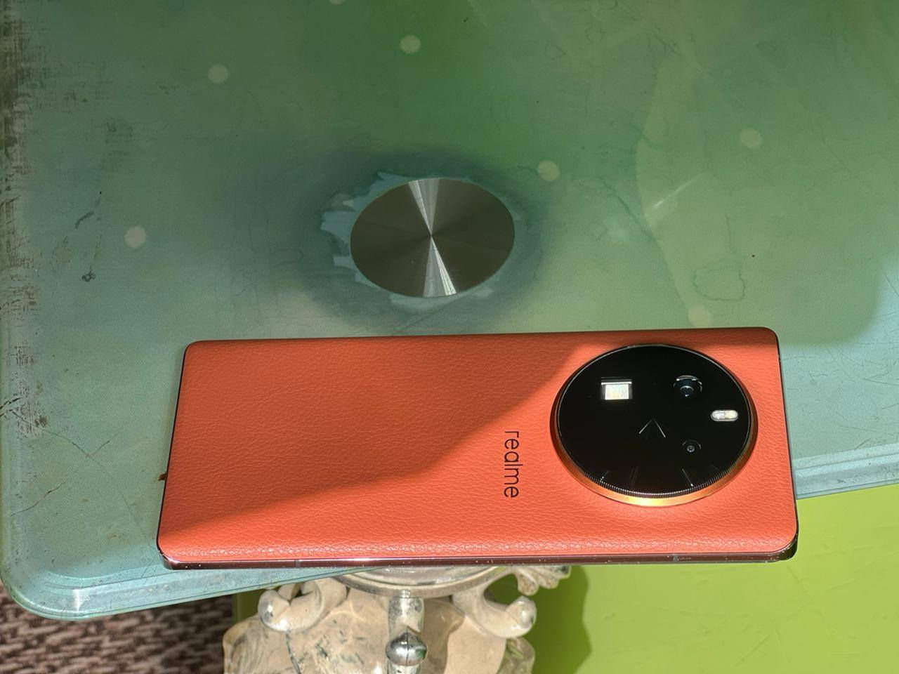 للبيع او المراوس ريلمي  5GT برو
الذاكره العملاقه 1 تيره 
الداخليه 16 +4 يعني 20
اقوه معالج بي سناب دراگون 8 جين 3
زووم 120X يخلي القمر بحضنك 😂
ملحقاته فقط شاحنه 
بطاريته 89 
مكاني شطره 
السعر 525 وبي مجال بسيط 
***********
***********
