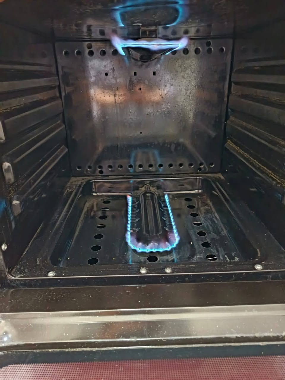 طباخ صالون ٤ عيون مع اوفن كلة شغال اخو الجديد للبيع ١٠٠ الف بغداد كرادة


**إذا كنت صاحب هذا الإعلان وتريد حذفه لأي سبب، رجاءا أرسل رسالة إلى الدعم الفني**