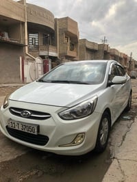 اكسنت موديل 2016 محركها 1600 ماشية 160 ضربة خشم رقم انكليزي سيارة باسم...