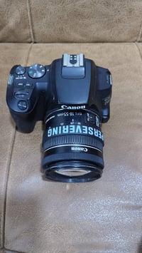Canon 250d كامرة مفولة من كل النواحي 4k تجي مع كل ملحقات عدستين عدسة ا...