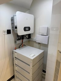 ألواح لونجي 615واط • بطاريات GoodWe 5.12ك • انفرتر 8كيلو GoodWe