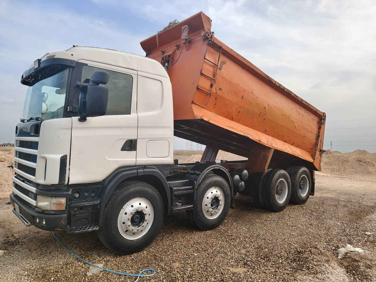 السلام عليكم سكانيا عكرب 2001 
محرك جديد انجكتر  بدي حوضي مجموعه ورده 
السعر 3٫20 الاتصال والاستفسار *********** ابو محمد 
الموقع/ البصرة /الهارثه
