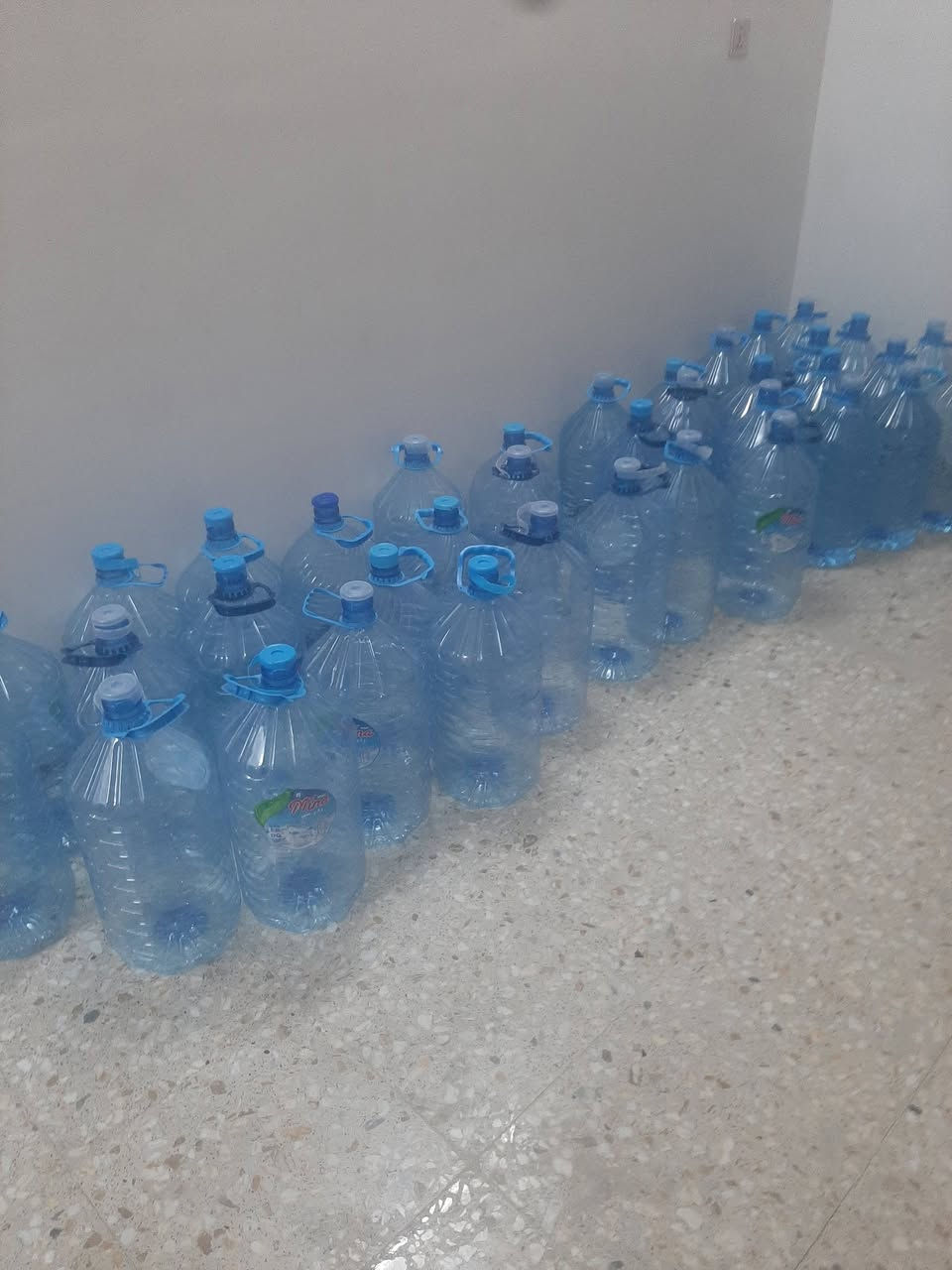 بيع مستعجل واسعار مناسبه


**إذا كنت صاحب هذا الإعلان وتريد حذفه لأي سبب، رجاءا أرسل رسالة إلى الدعم الفني**