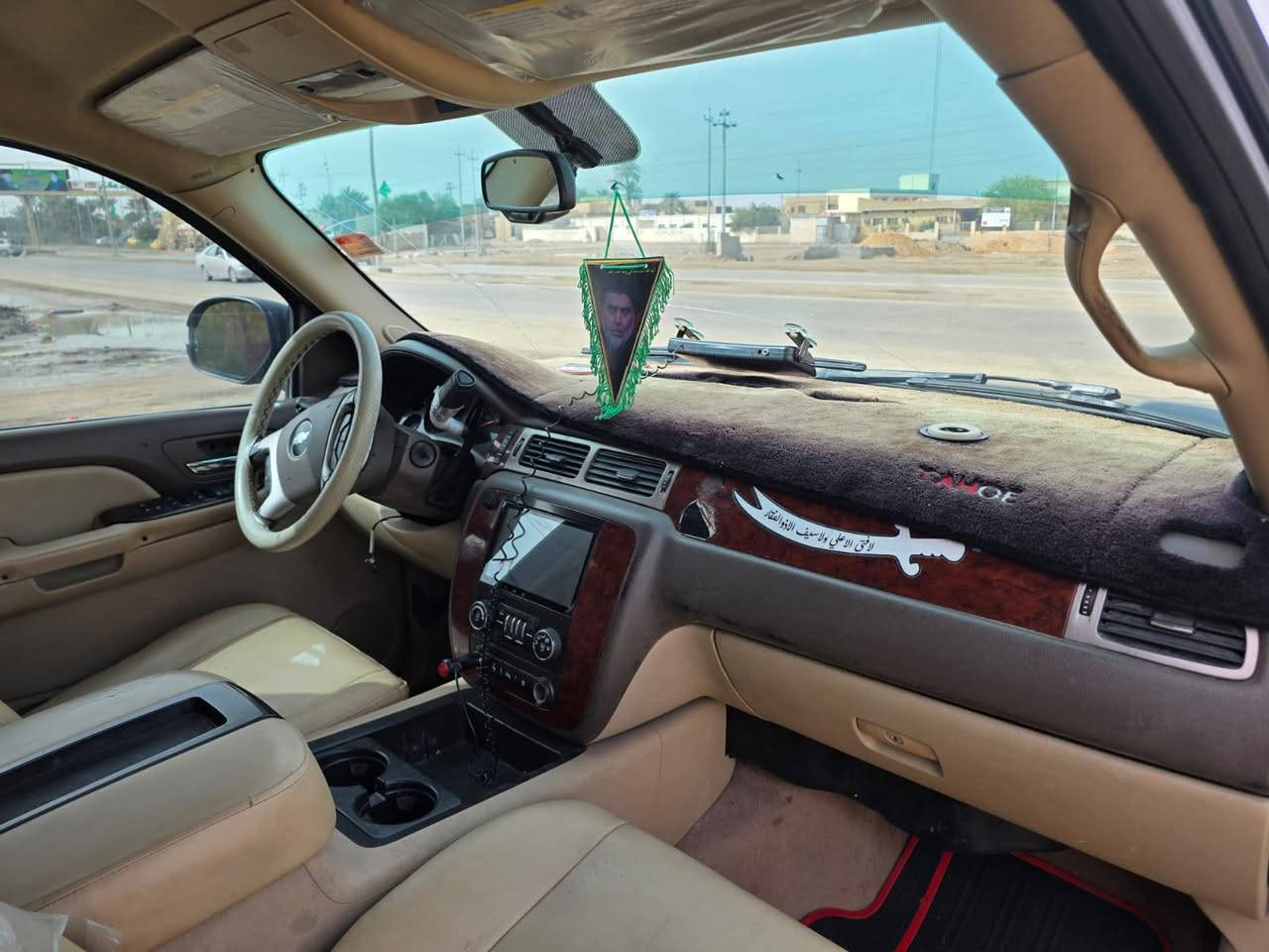 سلام عليكم تاهو ادوات موديل ١١ سياره كفاله من الكص خليجيه تغير لون فقط مكينه كير حداديه تخم تاير جاهزه من كلشي سياره غاز منظومه ٨٠ فول من عده الفتحه ٨٠ وبيهه مجال ***********
