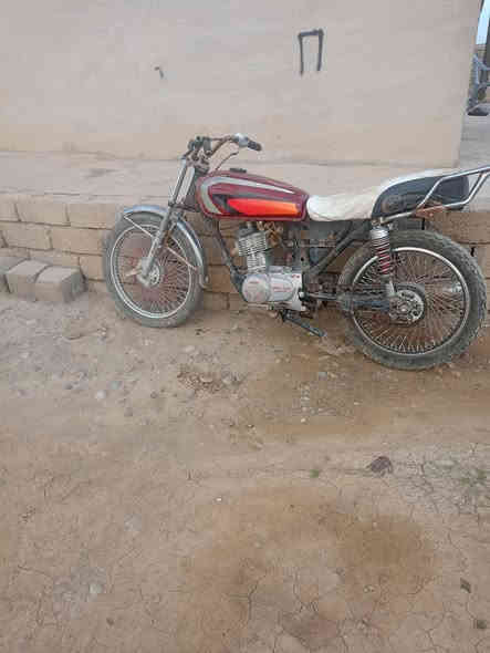 السلام عليكم ماطورات البيع العدد 4 ماطورات شغلت فول صلنصه علي التيكرات كزوز علي الشراي يجي خاص او عل رقم ***********
