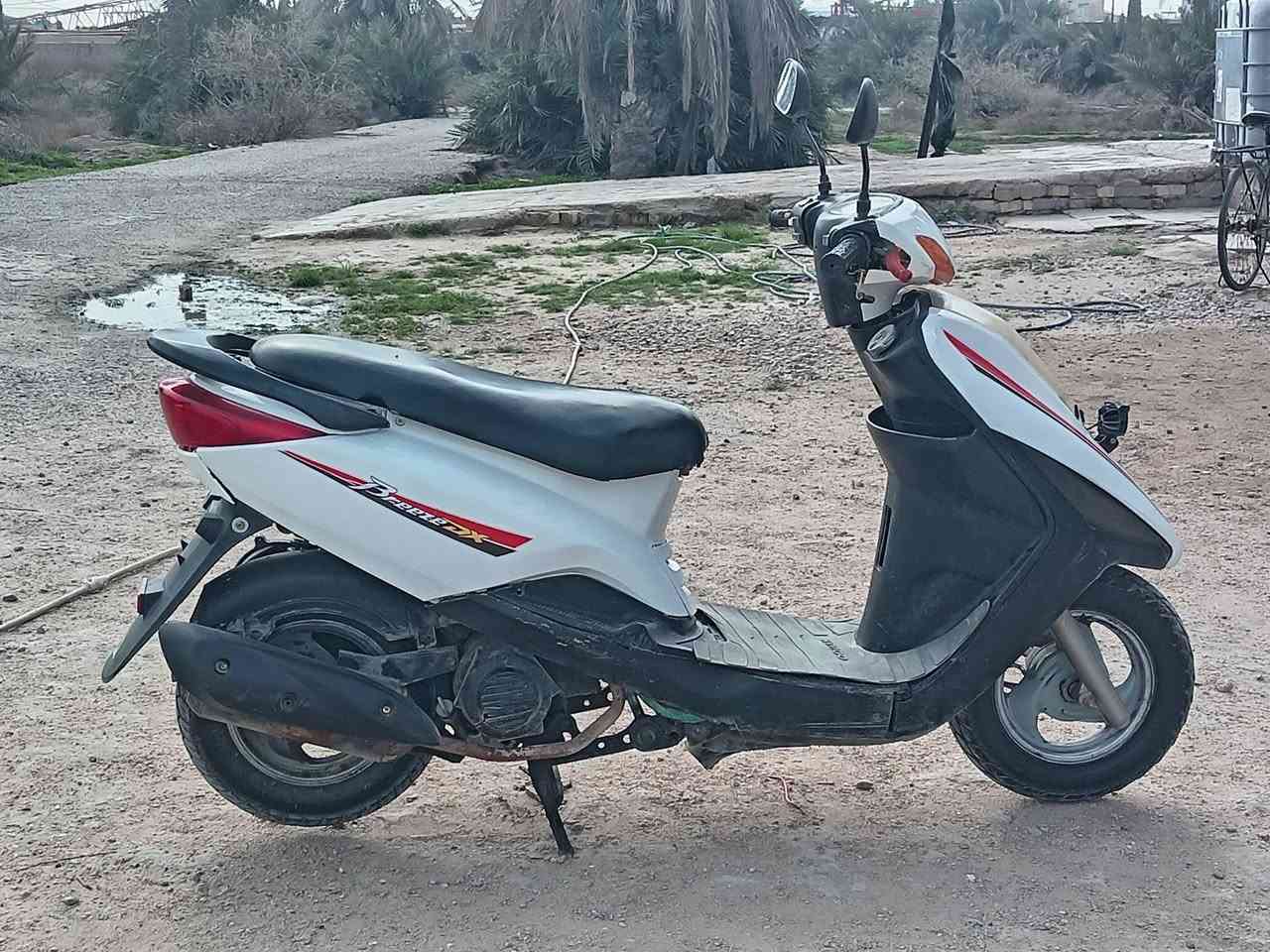 السلام عليكم ورحمة الله وبركاته مرة خصة الأدمن
دراجة نارية بريز شغالة 
السرعة ١٤٠
السعر ٣٠٠ ابيع كوم حديد السعر النهائي
الاستفسار خاص مفتوح


**إذا كنت صاحب هذا الإعلان وتريد حذفه لأي سبب، رجاءا أرسل رسالة إلى الدعم الفني**