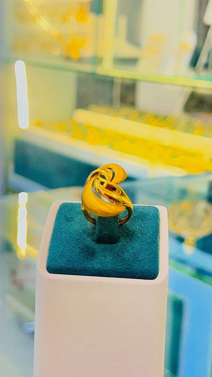✨ ذهب مستخدم… فخامة وسعر ما يتفوت! ✨💎
📍زورونا الانبار هيت شارع الجري مقابل شارع الحمام


**إذا كنت صاحب هذا الإعلان وتريد حذفه لأي سبب، رجاءا أرسل رسالة إلى الدعم الفني**
