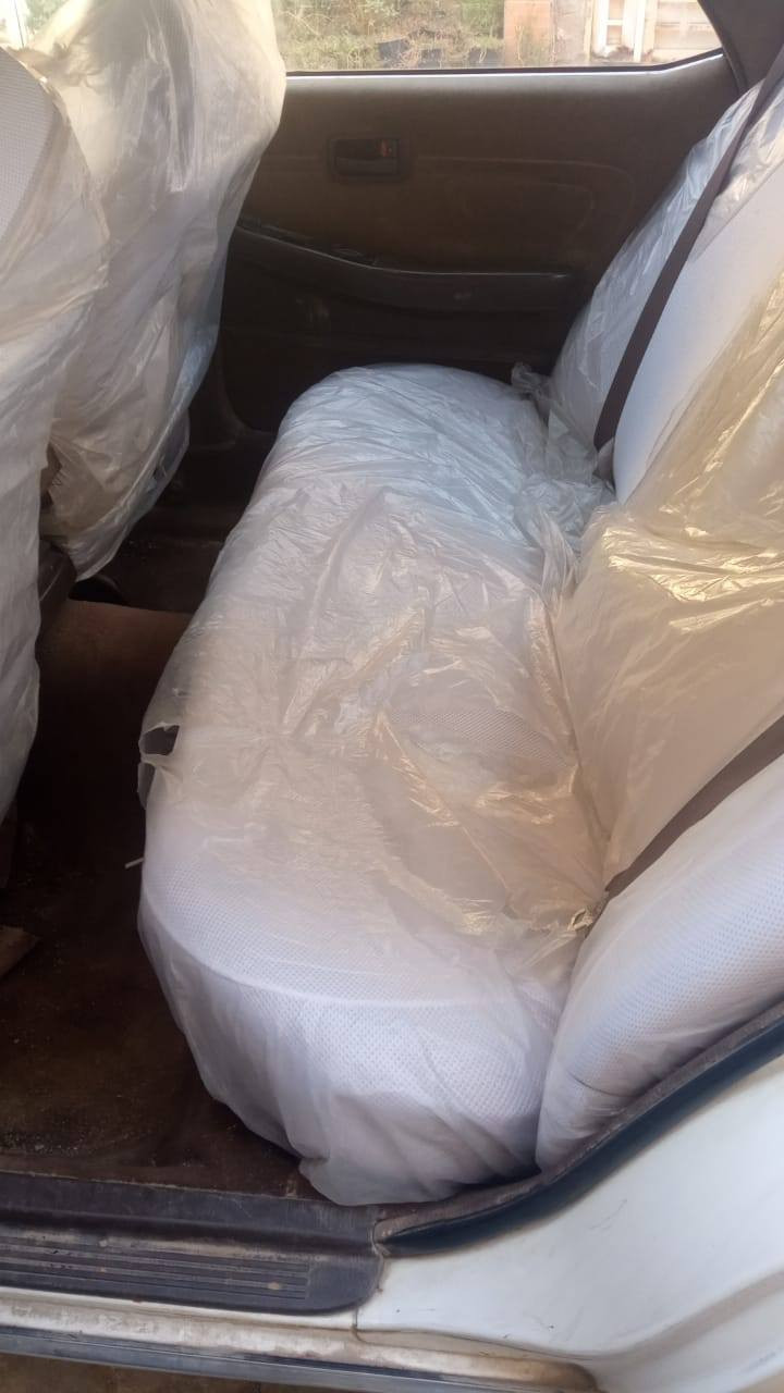 سعر 40 ورقه وبيها مجال
***********
