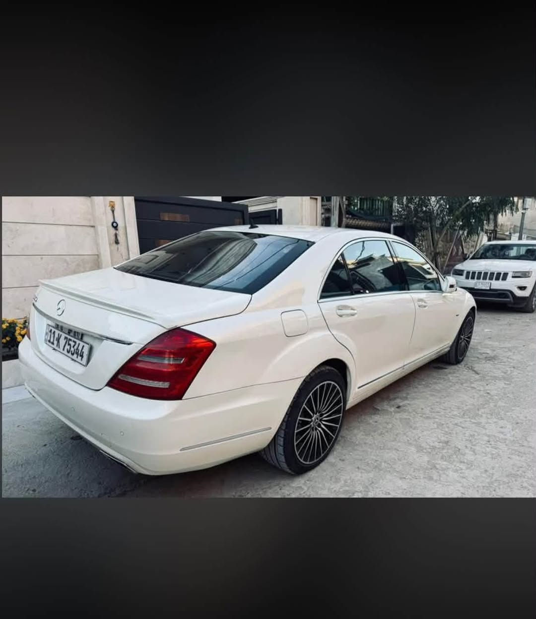 السلام عليكم ... مرسيدس 550$ مديل 2010 سيارة نظيفة وجديدة وعلى ايدي وارد يابان ماشية ١٣٠ الف كيلو ... محرك ٨ سلندر رقم بغداد باسمي تحويل ثاني يوم ..
1- فتحة سقف
2- اوبواب شفط بالكامل
3- بصمه ابواب ٤
4- دخول ذكي
5- لايت اوتو
6- كشنات 4 كهرباء بالكامل
7- داخل جلد بيجي
8- بردات 5
9- حساسات 360 درجة
10 رادار
11- باب طويل لارج
12- تدفئه وتبريد كشنات
13- جنطة كهرباء
عد هواي مواصفات السيارة vip 550 فول للاخير مرتبة وجديدة ماشية
130 كيلو مترر وماكو هيج نظافة ... السيارة مبدل بيها ٢ قطع ايرباك سليم حادث سطحي جداً والقطع مبدلات اصلي نفس اللون بدون صبغ جامغ بنيد ايسر جهة. السايق
سعرها 192$
***********

