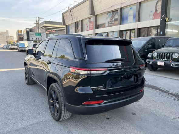 JEEP GRAND CHEROKEE ALTITUDE 

موديل: 2023
وارد: امريكي
رؤيشتن: 36,000مايل
نرخ: 29,000$
مؤبايل📞: ***********
***********
ناونيشان:هةولير _معرض هاشم للسيارات 
شةقامي ١٠٠م بةرامبةر دائيرةي گمرگ سيارات

‏HASHM_FOR_CARS___هاشم للسيارات 

موديل: 2023
وارد: امريكي 
ماشي: 36,000مايل
السعر: 29,000$
تلفون📞: ***********
***********
العنوان:اربيل _معرض هاشم للسيارات 
شارع ١٠٠م مقابل دائرة كمرك سيارات 

‏HASHM_FOR_CARS___هاشم للسيارات
