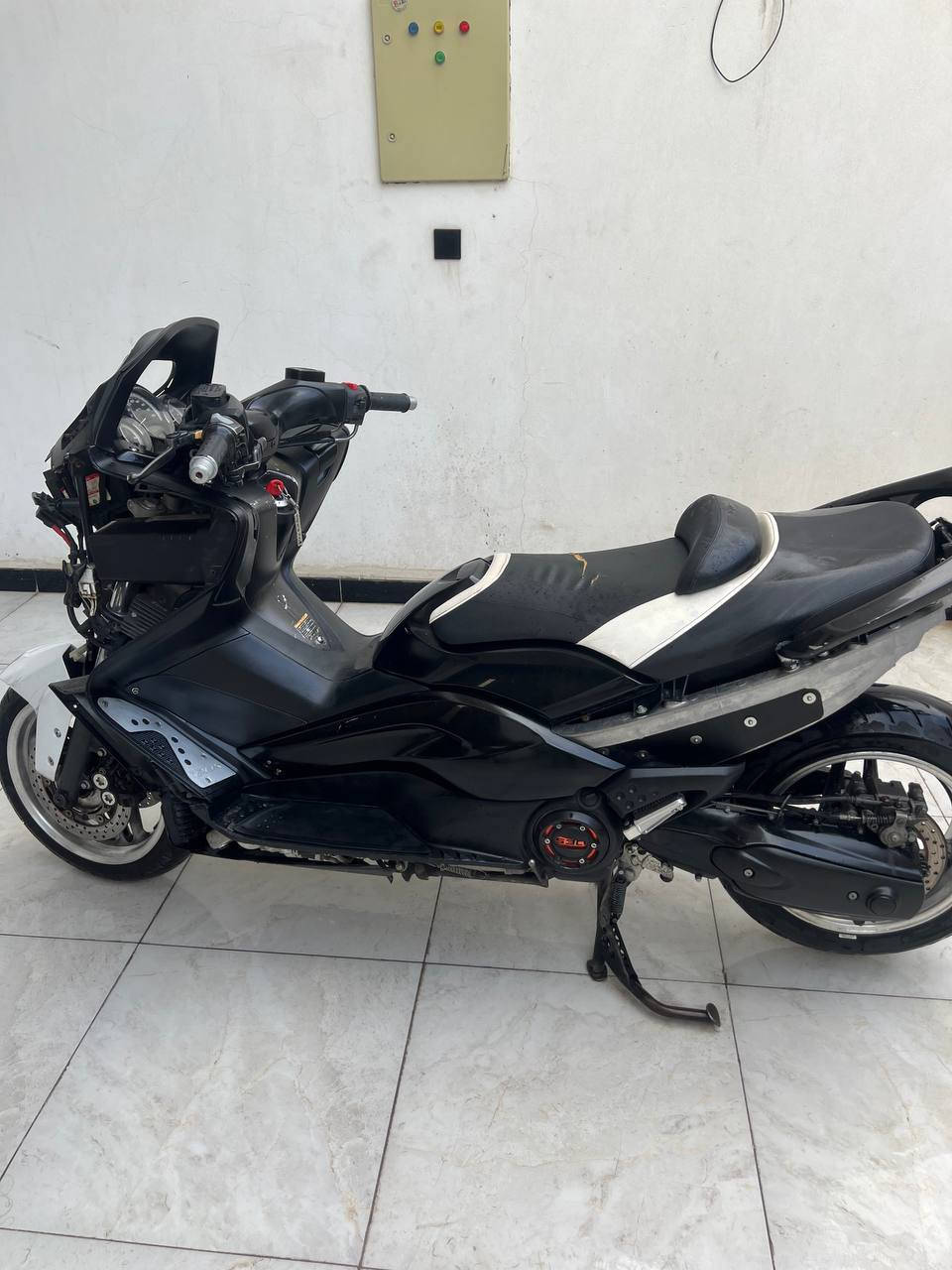 سلام عليكم تيماكس 2011 للبيع 
دراجه نضيفه مكينه بل جيس تدفه يدات دشبل ابيض صالنصه رياضي جيب فيتر وفحص 
مكاني بغداد سعره 26 بيه مجال بسيط


**إذا كنت صاحب هذا الإعلان وتريد حذفه لأي سبب، رجاءا أرسل رسالة إلى الدعم الفني**