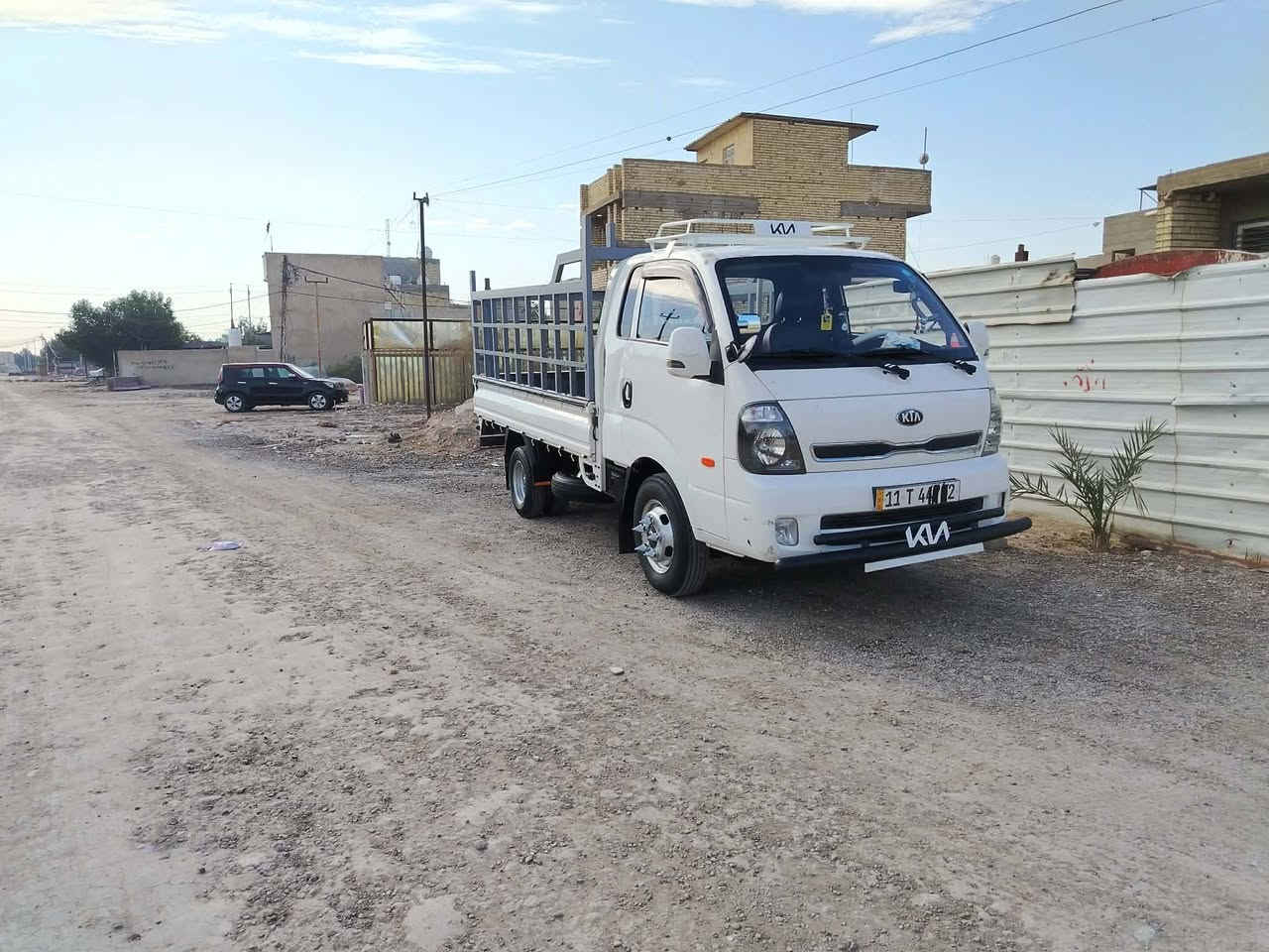 سلام عليكم تفاصيل السياره بالفيديو مكان بغداد تقاطع درويش حي اعلام ***********  ***********
