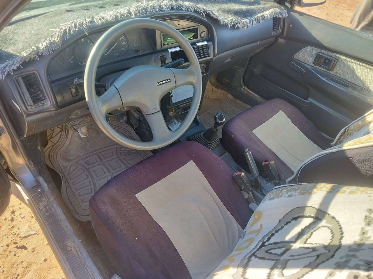 السلام عليكم كورله موديل 92 رقم دولي سنويه 30 محرك كير صدر امامي خلفي جديد شرط التحويل السياره جاهزه ‏‪0781 768 0287‬‏.  السعر 35 وبيها مجال
