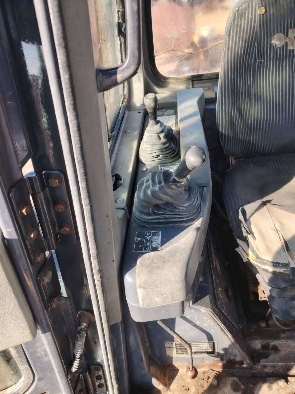 بلدوزر اللبيع رقم الهاتف *********** ***********
