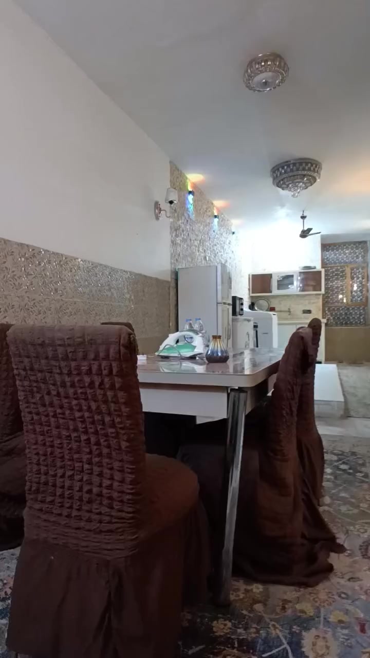 ايجار شقق يومي اسبوعي شهري
الخدمات ماء شرب كهرباء طوارء انترنيت غاز طبخ بلدية 
عنوان بوبيات عمود رقم 7 قرب فندق الاقمار ***********
