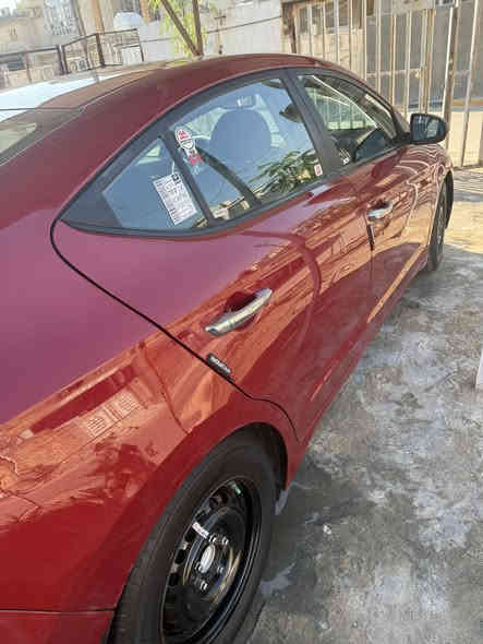 سلام وعليكم 
لنتره فول 
2017 فتحه بصمه مقفوله رقم ربيل سياره جاهزه 
سعر 130عله رقم بس ***********
