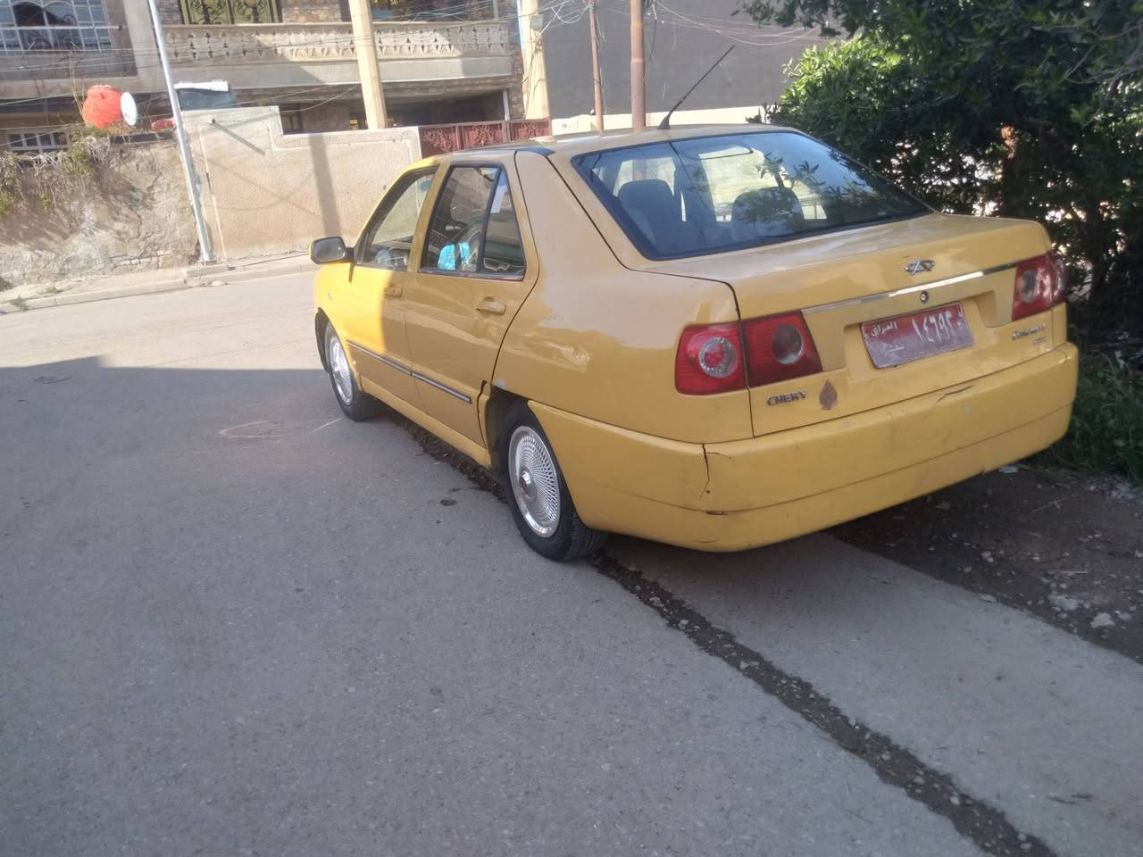 للبيع شيري موديل ١٠سياره جاهزه من كلشي كير مكينه صدر كهربائيت مكفولات بديها لا ضربه ولا صبخ ولا خياس راعيها موجود السعر ١٣العنوان بغداد الستفسار على رقم ***********
