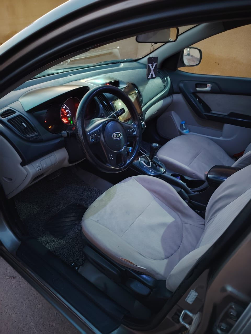 ‏سلام عليكم كيا فورتي وارده أمريكي مديل 10 ضرر جامرلغ خلفي بدون داخل بدون إرباك بيها صبغ اقل حزام مكينة 2000 دوش السعر 79 مكان السيارة ديالى مكينة كير صدر كله جديد سنوية هزة أرقام جديد رقم السيارة بغداد مكينة كيرمال حاويه جديد (***********
