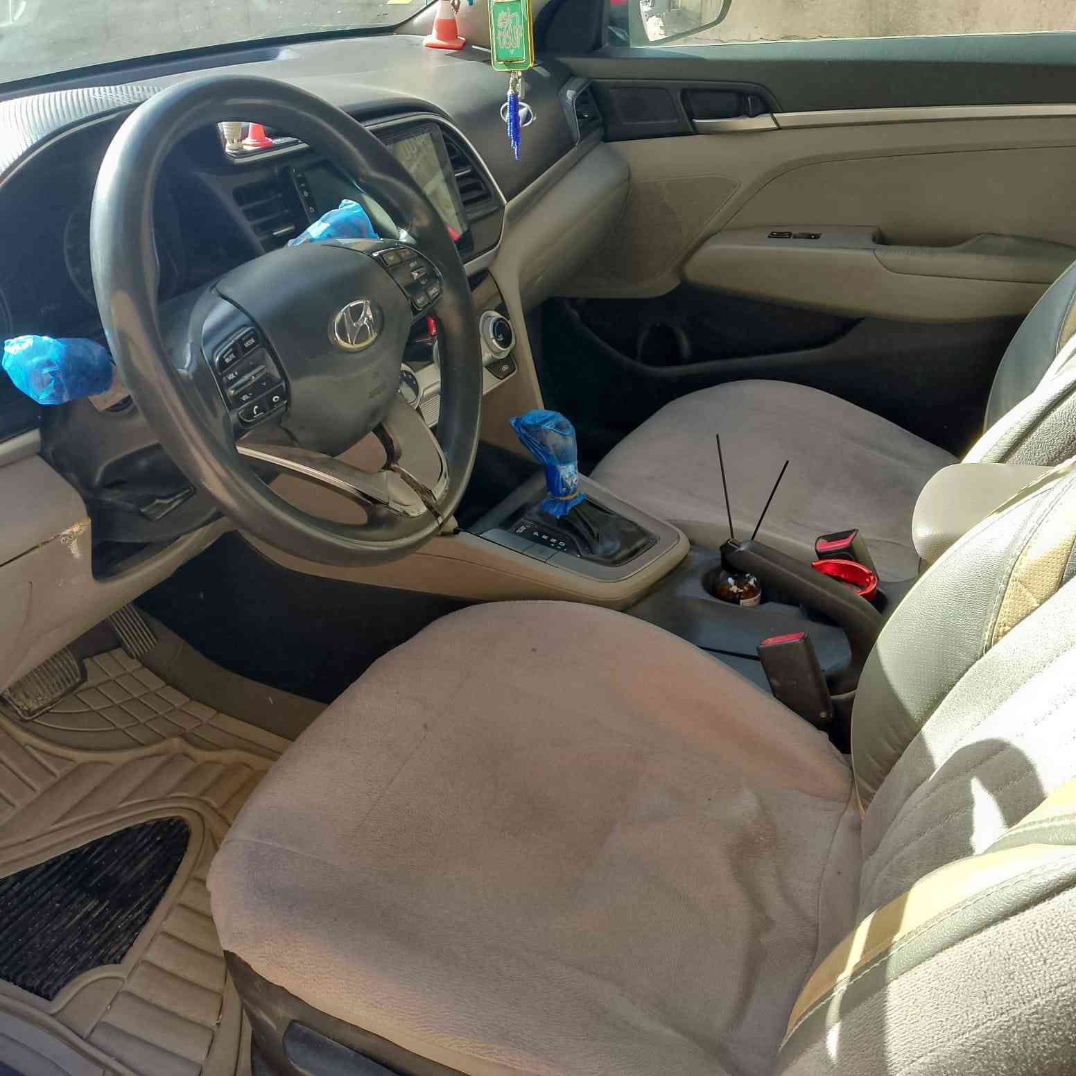 النترا 19 للبيع السيارة بأسمي تحويل ثاني يوم
ارقام انكليزي
حادثها بجم واصل لحساس الدعامية فقط
بدون دواخل 
السعر 125 وبيها مجال
***********
