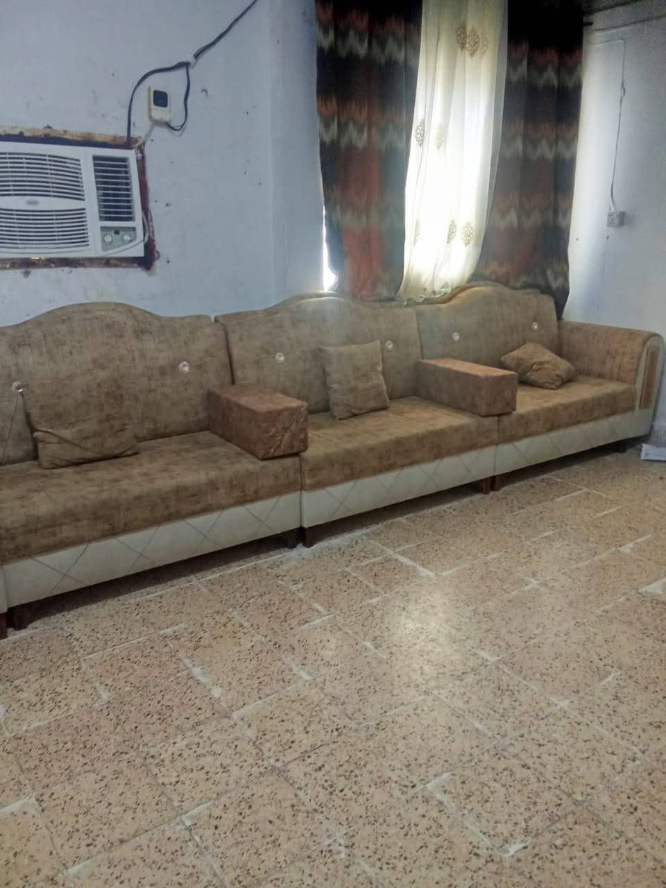 اسلام عليكم 
تخم للبيع بعده جديد للبيع 
السعر خاص


**إذا كنت صاحب هذا الإعلان وتريد حذفه لأي سبب، رجاءا أرسل رسالة إلى الدعم الفني**