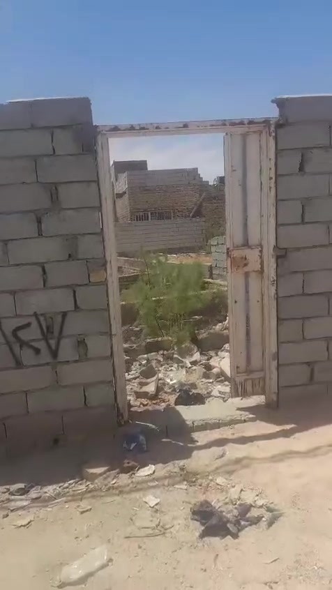 عرصه للبيع ٢٠٠متر حي الامين الاول شارع معمل التنانير قرب ابو حسنه مساحه ٢٠٠متر للاستفسار الاتصال على الرقم *********** مالكها الاصلي موجود وبيها بتلو حجر
