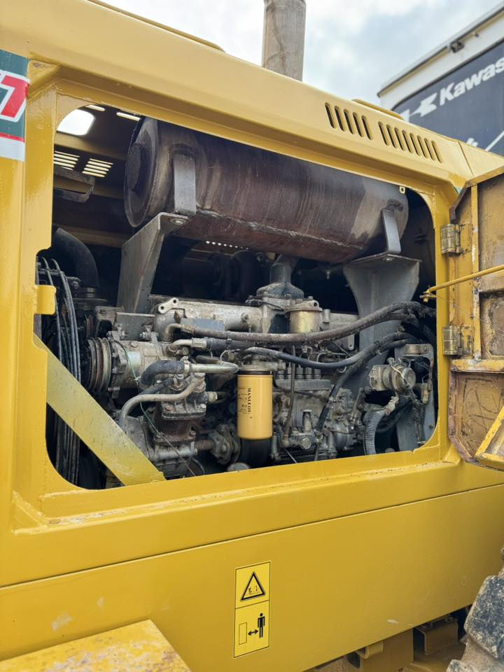 ***********واستاب شفر كاويسكي 85ZA ياباني مكينه نيسان رقم دهوك موديل 1997 كل شرت  جاهز جديد
