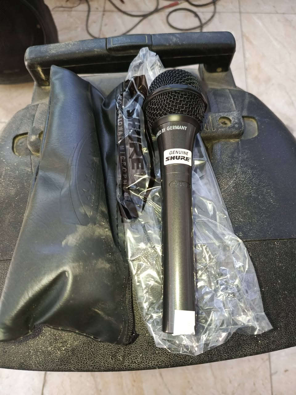 سماعات ثنائية جديدة غير مستخدمة مع مكسر BNK
مستخدم كلش قليل مع مايك شور مع زوج وايرات 10 متر 
السعر النهائي 550 الف


**إذا كنت صاحب هذا الإعلان وتريد حذفه لأي سبب، رجاءا أرسل رسالة إلى الدعم الفني**