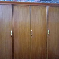 قنصور للبيع السعر 225 وبي مجال والمناميه 75وبيها مجال العنوان حي الوحد...