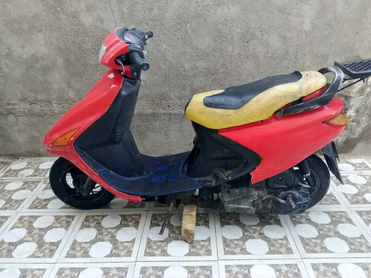 سلام عليكم دراجه للبيع مكان بل مهناويه تفاصيل 👈رقم ***********
