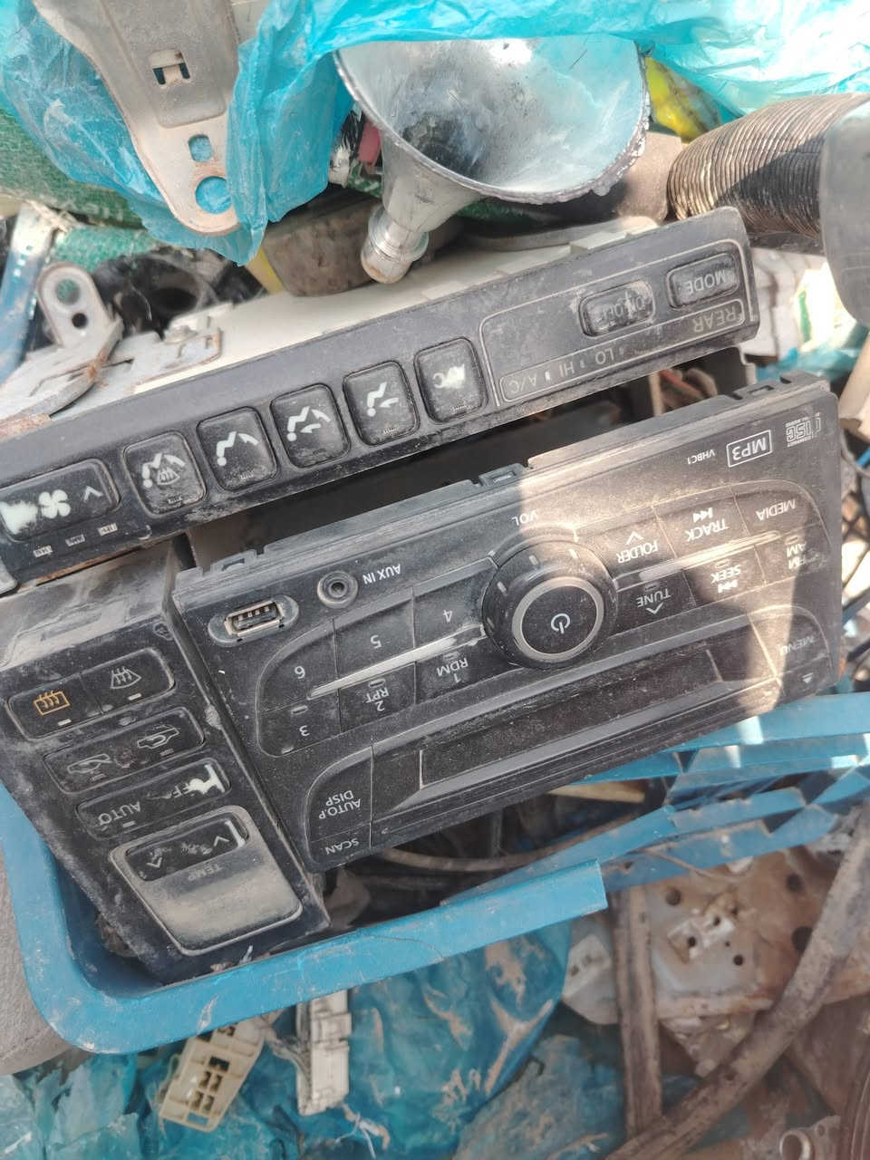 سلام عليكم غراض بطه تفصيخ +حاويه شتريد موجود
***********
***********
