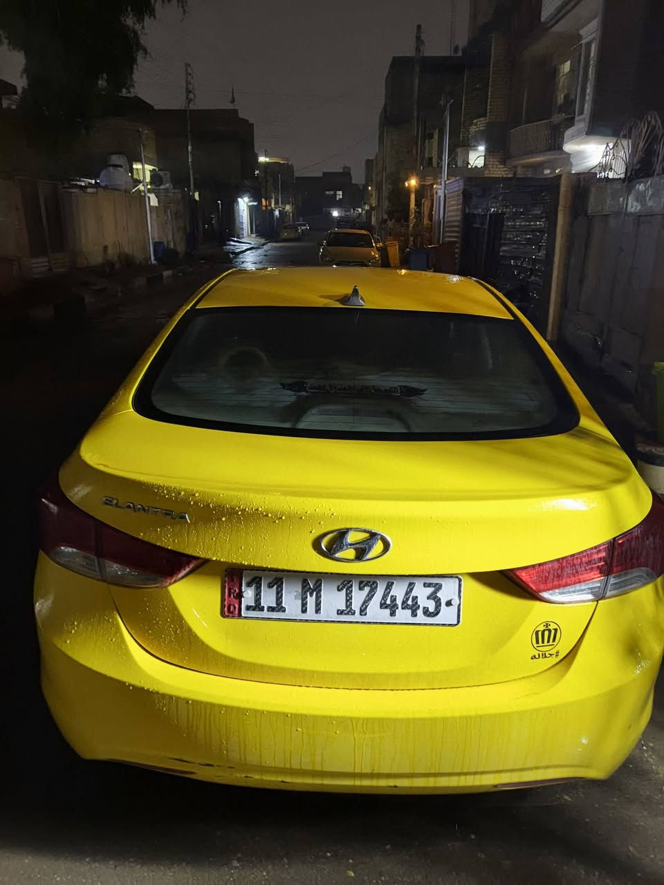 سلام عليكم سياره النتره موديل 13 سياره وارد مريكي حادثهى بنيد بدل كير ومكينه الغود خير من الله مكينه 1800 دوش دواخل جديده تخم تاير جديد تبريد ثلج السياره مصفره هيئه وغرمات سنويه 30 رقم بغداد السعر 107 وبيها مجال الستفسار ***********
