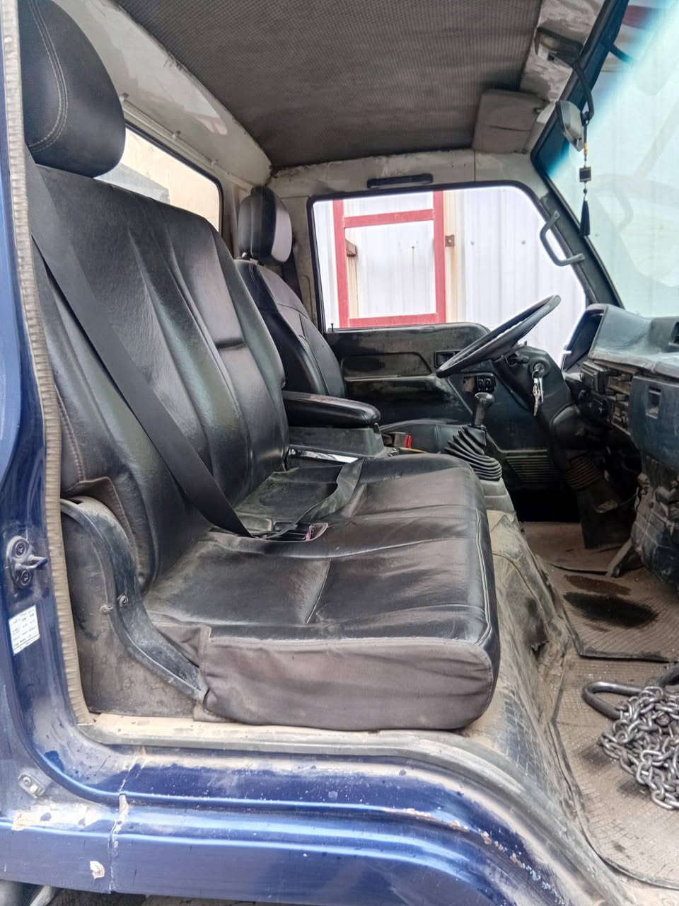 السلام عليكم
كنتر للبيع مديل 94 كرين بلسنويه 
طوله 5متر بلاد 6ستد 
علماً انو السياره تباع بدون كرين 
فقط لبدي مع سياره
مكان سياره بغداد رقمه بغداد بسمنه 
‏0770 928 5608‏
السعر 120 وبيه مجال
التحويل مباشر
