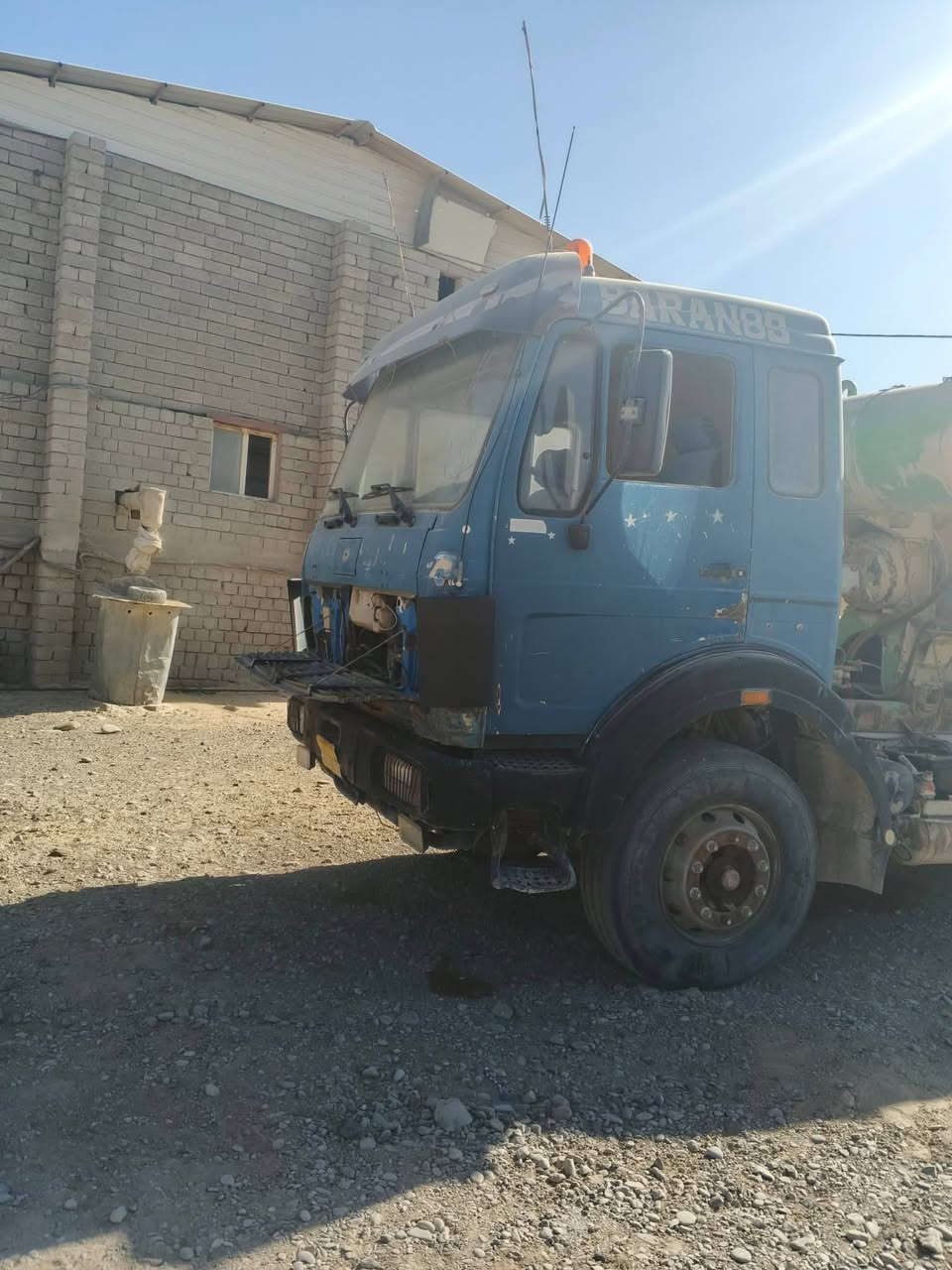 السلام عليكم 
البي للبيع موديل 88 مكينه 35 سوبرين كايمه 
كير برميل مجموعه نص سنويه كلاب رقم دهوك شرط التحويل 
للاستفسار الاتصال على الرقم ***********
