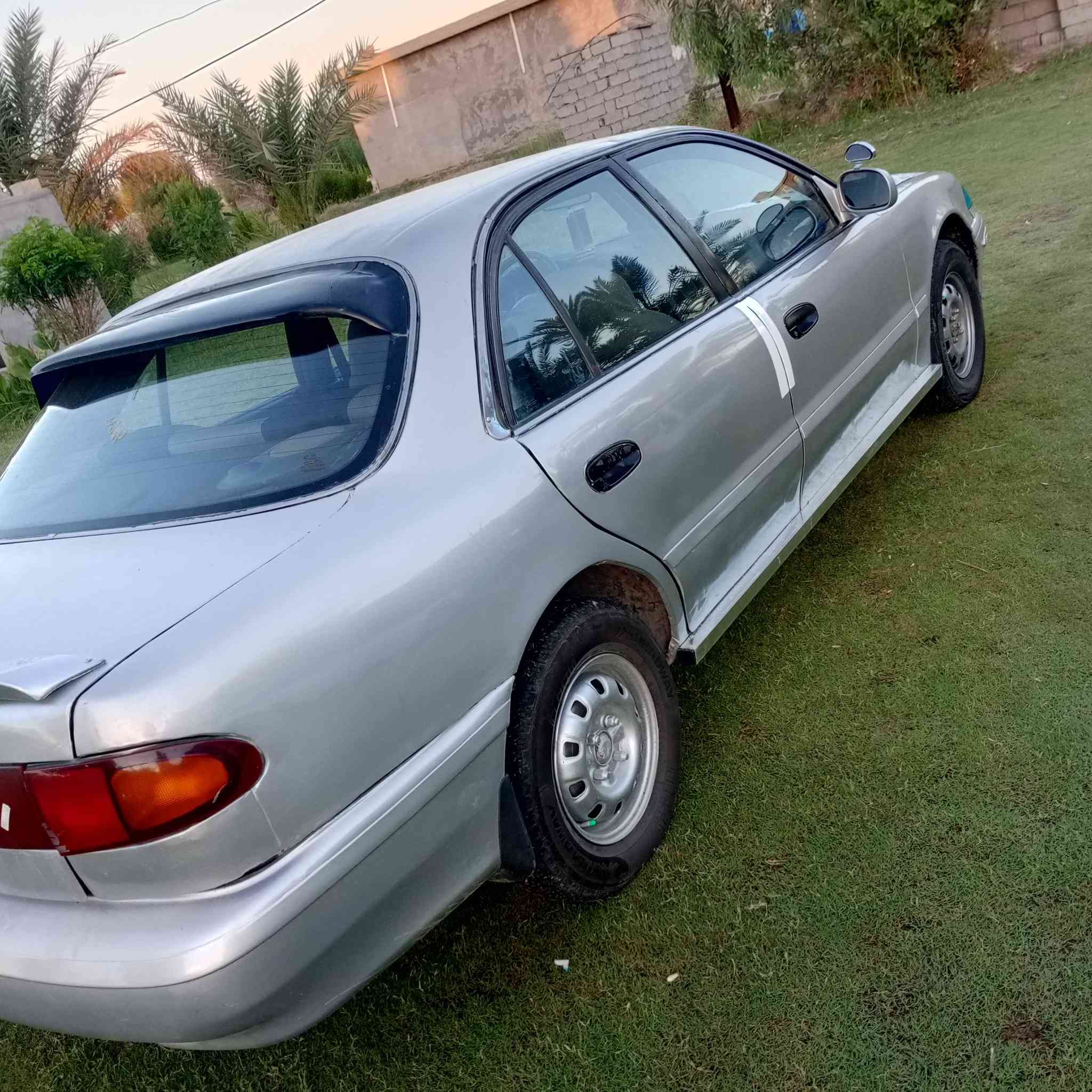 السلام عليكم سوناتا 2 1994 بغداد محرك كير جدد شادهن  كير اوتو تخم تاير صدر جديد كهربائيات كلها شغاله لايت زنون السعر 42 بيها مجال مكاني بغداد  ***********.  ***********
