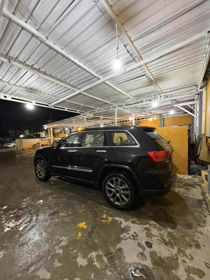 جيب لاريدو موديل 2011 رقم سليمانيه انكليزي جديد
سياره كامل مجهز تخم تاير جديد دواخل vip تحويل مباشر الضرر صندوق صبغ فقط 
السعر 165 وبي مجال بسيط المكان كركوك 
***********
