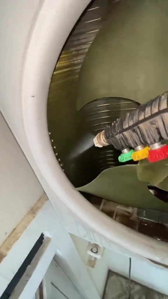 🧼❄️ لا تنتظر حتى يضعف التبريد! غسل السبلت يعيد له كفاءته ويوفر استهلاك الكهرباء. شاهد الفرق قبل وبعد التنظيف. 📞تصل وتدلل ***********_‏‪***********‬‏ نصب وصيانة وغسل السبالت
👇 اكتب في التعليقات: منذ متى لم تقم بغسل سبلتك؟
