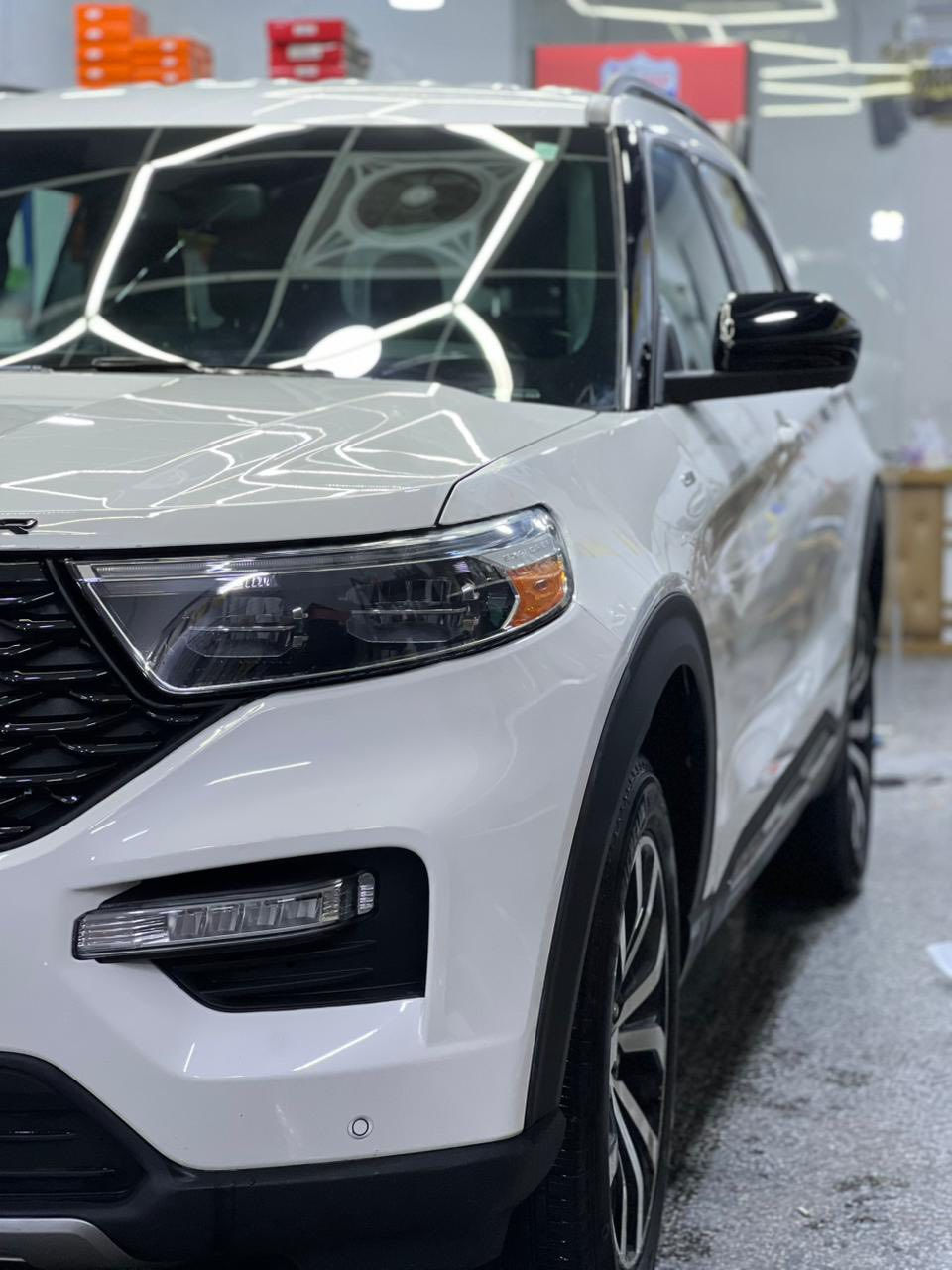 السلام عليكم  
فورد اكسبلورر 2023 فئة ST-line
السيارة رقمها بغداد
بدون صبغ بدون صبغ
ضربتها بجم وتفاصيل موجوده بالسونار
مبدل بيها لغد وقطعه شاصي بلادي والسيارة مشتغلها بايدي ع ضمانتي راجعه بلاد
4 سلندر
عارضها  ب245 وبيها مجال للشراي
السيارة كلش ناعمه وحلوه تعال شوف واحكم للاستفسار
***********
***********
