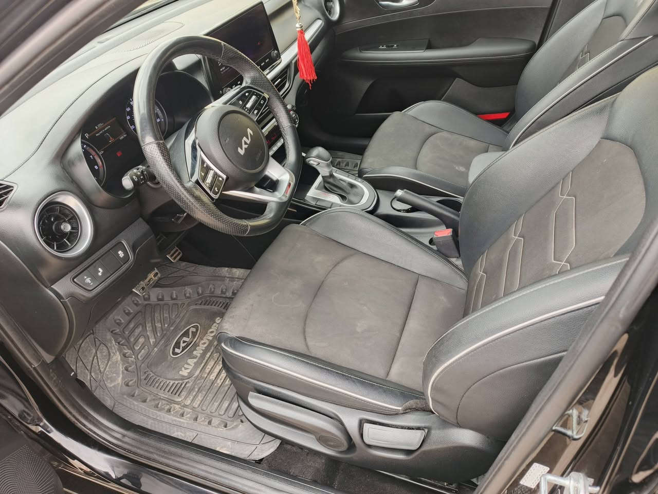 السلام عليكم.. كيا فورتي موديل 2023GTLin لون اسود محرك 20سياره فول مواصفات بصمه ماعدا سلايد رقم اربيل ماشيه 34ميل ضررثلث قطع.. صور سياره بالمنشور سعر على الخاص بيع بدون مراوس تواصل واتساب /اتصال
 ***********
***********
