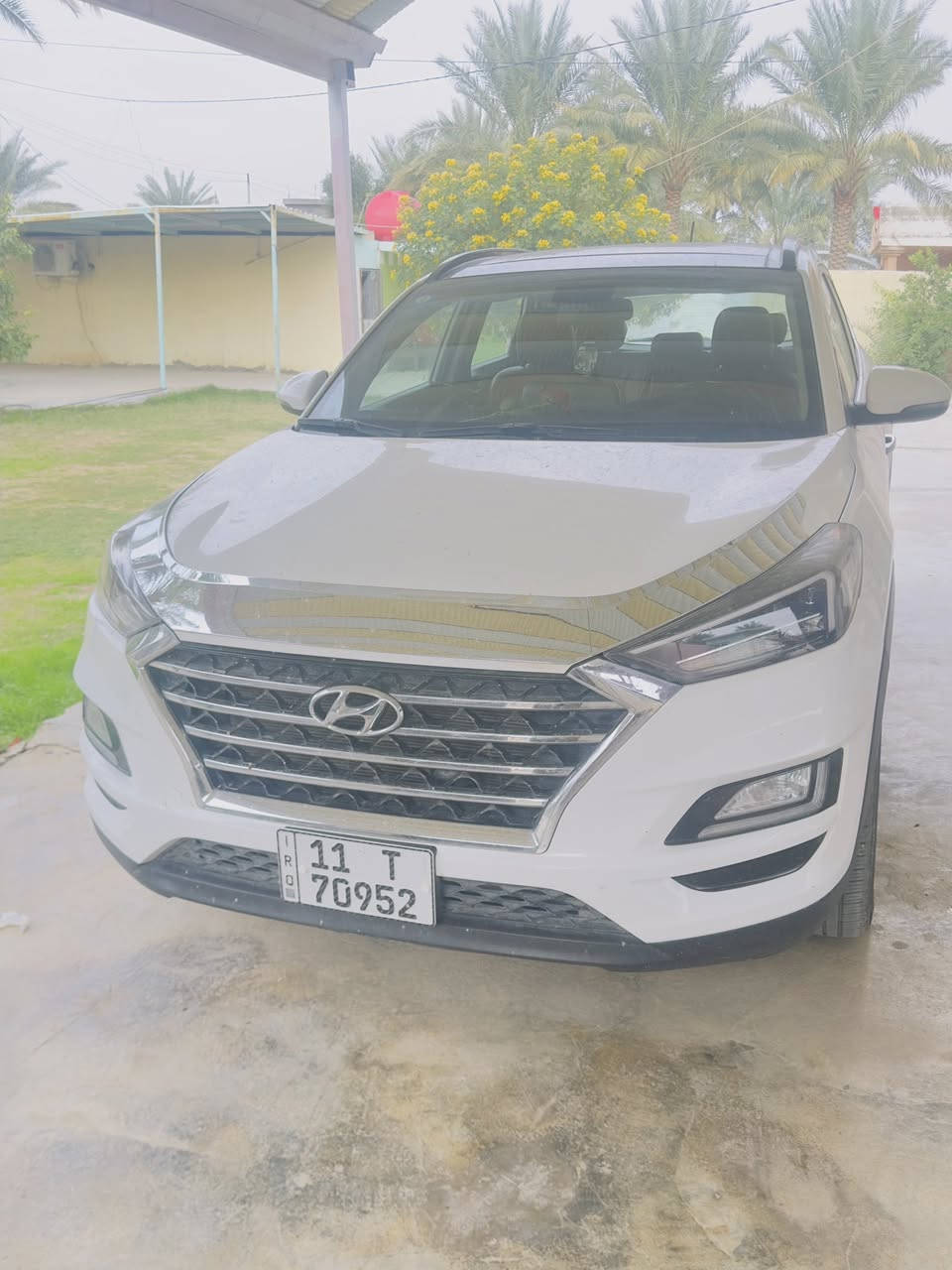 سلام عليكم 

توسان 2019 
️ سقف بانورامي + فتحة سقف
✔️ شاشة
✔️ حساسات أمامية وخلفية
✔️ بصمة / دخول ذكي
✔️ مقاعد كهربائية
✔️ نظام تكييف أوتوماتيكي
✔️ مصابيح LED / زينون أمامية
✔️ كاميرا خلفية
 شركة الكاصد✔️
✔️كشنات كهربائية

سيارة جاهزه ربع متخلي عليها 
بدون ضرر مكفووله
عدا رصعتين صغار كلش ممبينات

مكاني ديالى
 
#***********
