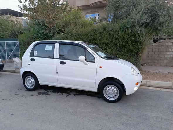 سلام عليكم 
كيو كيو موديل 2013 بدون صبغ بدون ضرر تبريد شغال كابون بانزين متوفر شرط كير ومحرك مامفتوح للاستفسار اتصل ع الارقام  ***********// ***********
