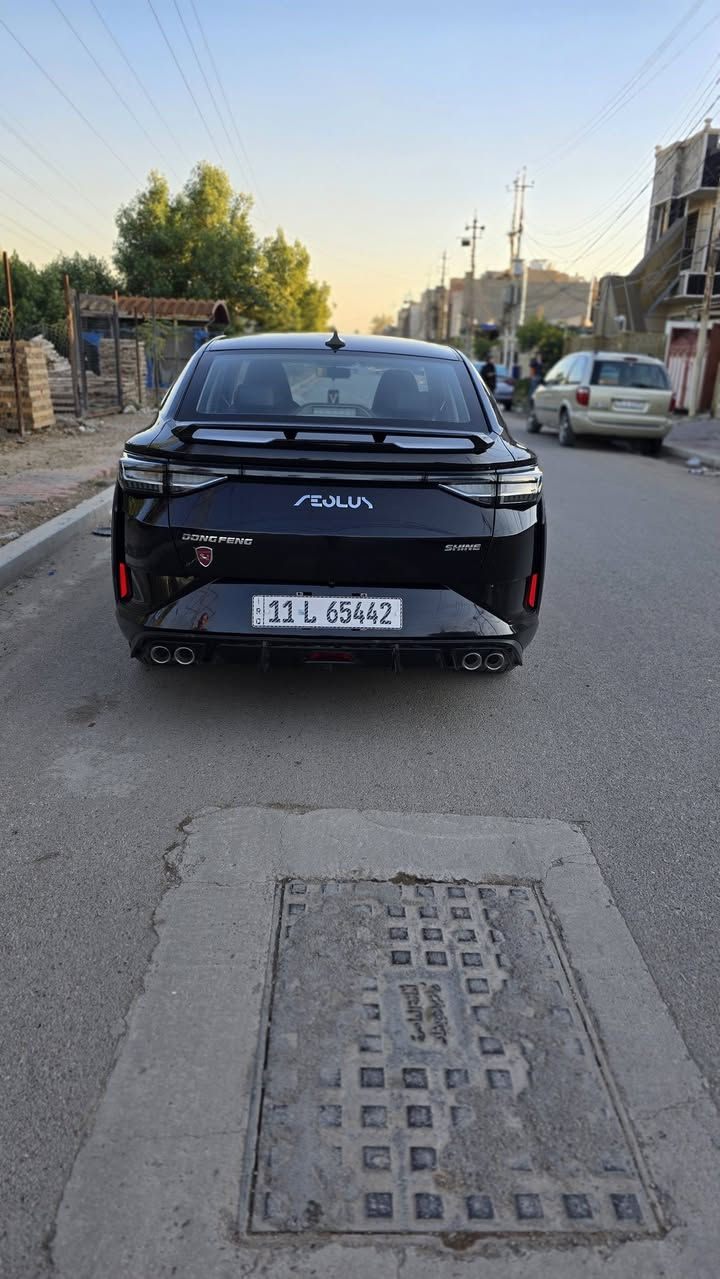 سلام عليكم  سيارة  اللبيع وال سعر 15مليون  ***********
