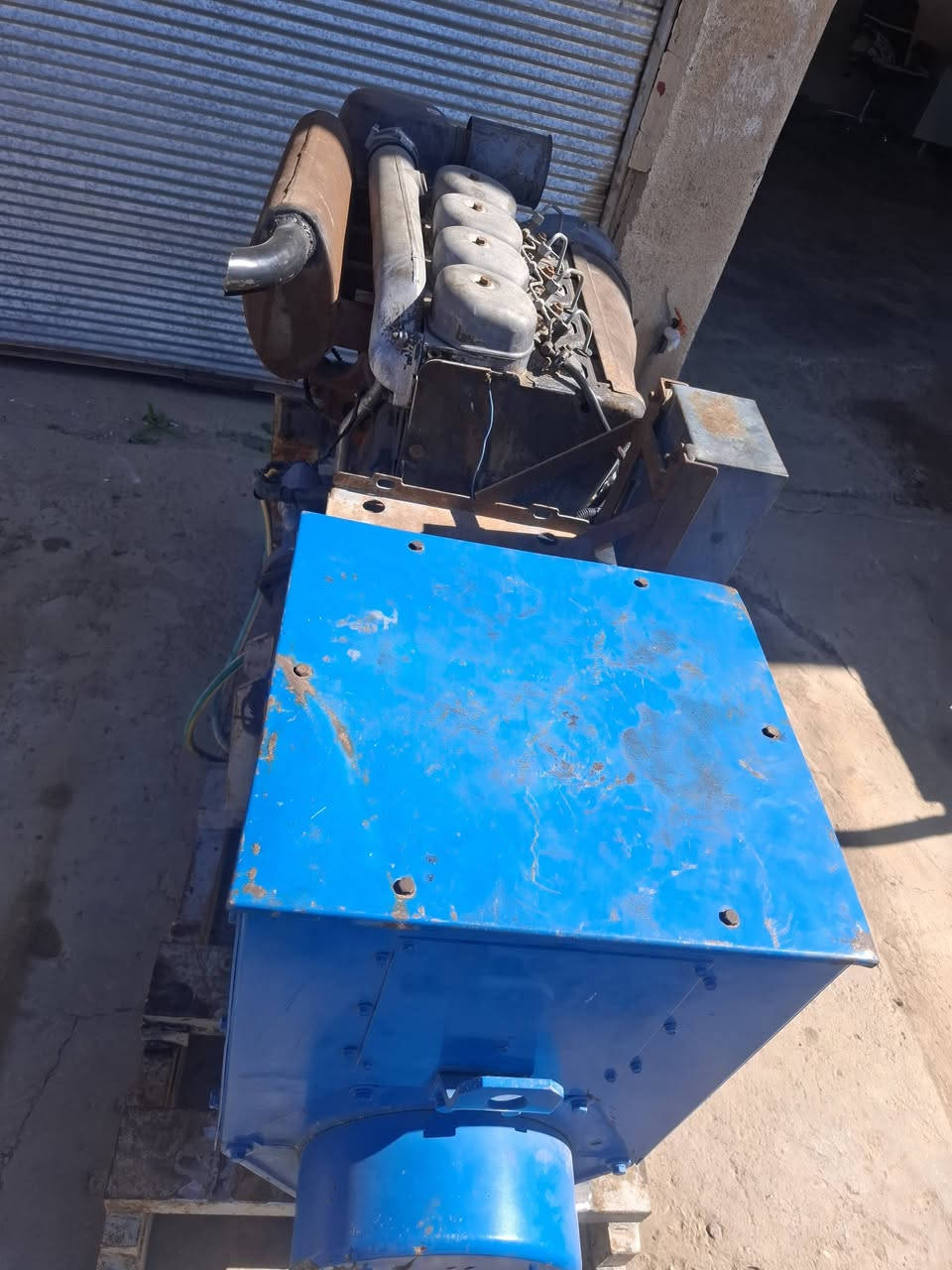 السلام عليكم ورحمة الله وبركاته للبيع دويز 4بستم حلاواني توليد ستانفورد 50 kvكرنك ستندر شرط الشغل عل حمل يوجد توصيل كافت 
انحاء العراق 🇮🇶  المكان سامراء الصناعه القديمه مجاور الامامين العسكريين ***********
السعر 35$قفل غير قابل لتفاوض
