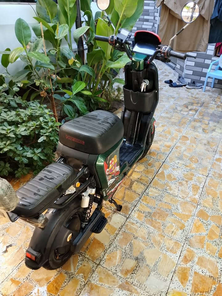 دراجه شحن R900 
موديل 2025
5باتري 
سرعه ١٠٠حقيقي ٨٠
دراجه نضيفه مبيها اي شي فقط بروبرن تعبان خلفي يحتاج تبديل 
تشغيل سويج +ريمون عن بعد +بيها نظام حماية سرقه +بطاريات بحاله جيده ما تعبانه دراجه نظافتها ٩٠٪؜ 
سعرها ٣٥٠ 
مكان بغداد ابو غريب -نصر وسلام 
رقم واتساب فقط 
***********
