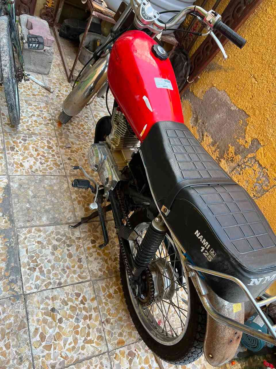 ادوات للبيع مفتوح المحرك نظافه شوفه العين رايدها 350 وبيها مجال مكاني للحيانيه ***********
