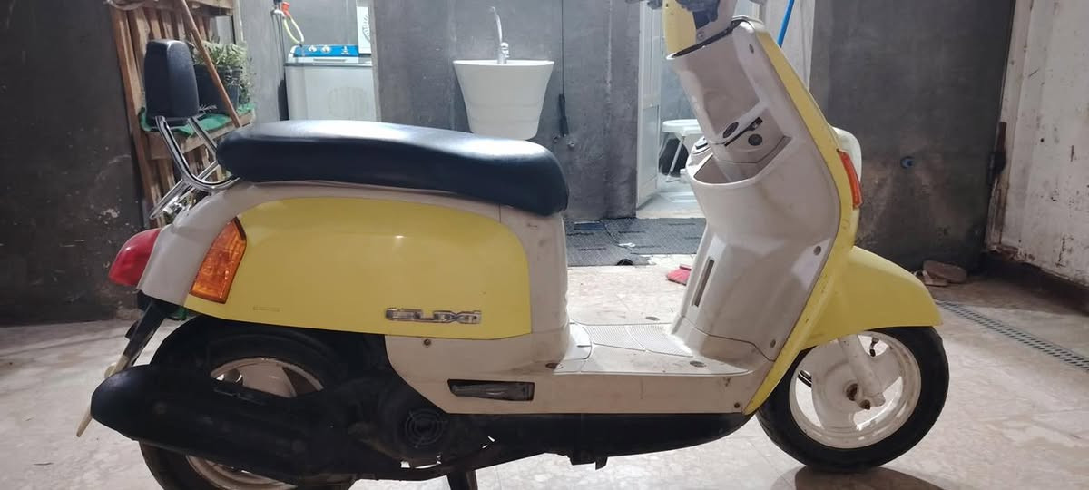 بوليس للبيع 🍋
لون مميز صارله ٤ اشهر نازله دراجه تفحص يله تاخذ مستعجل ع بيع مكان 
ناصريه صالحيه


**إذا كنت صاحب هذا الإعلان وتريد حذفه لأي سبب، رجاءا أرسل رسالة إلى الدعم الفني**